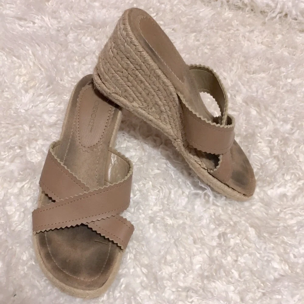 2 Pair - Bongo and Cherokee wedges women’s size 6.5